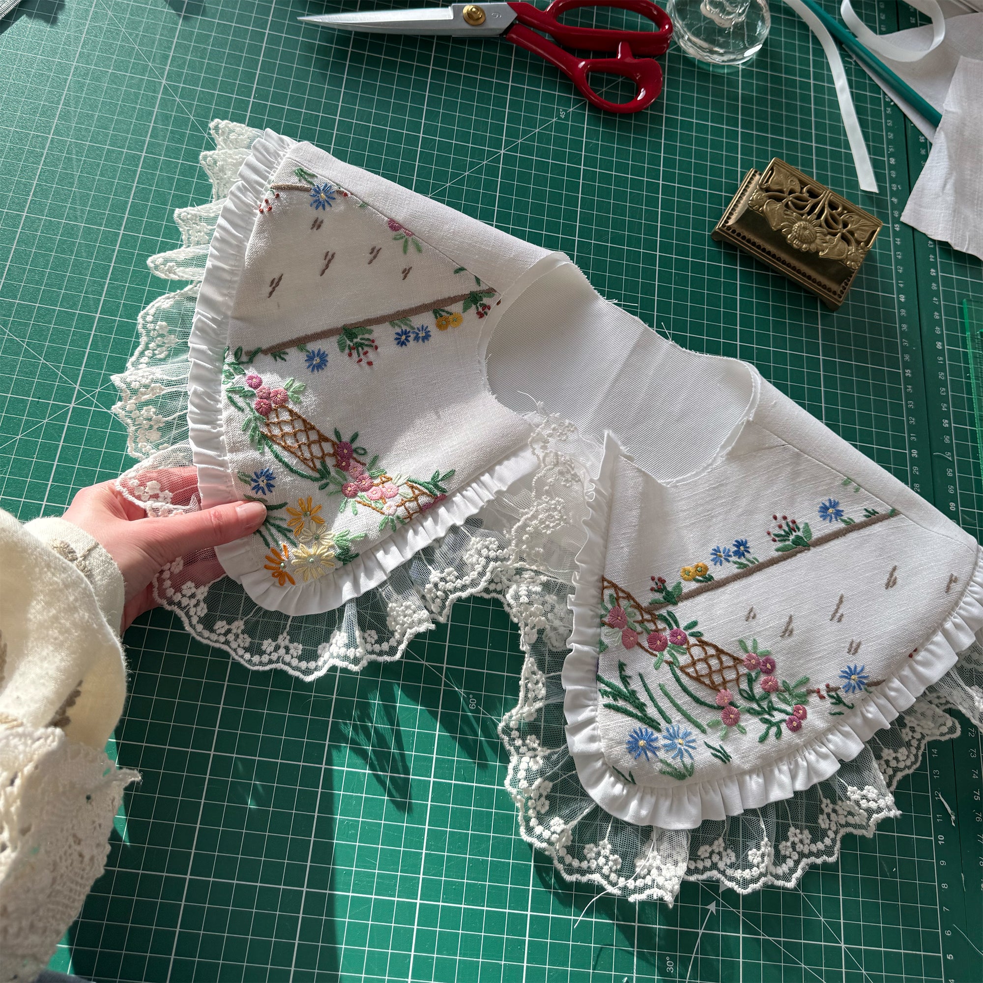 Grande Frill Collar Pattern