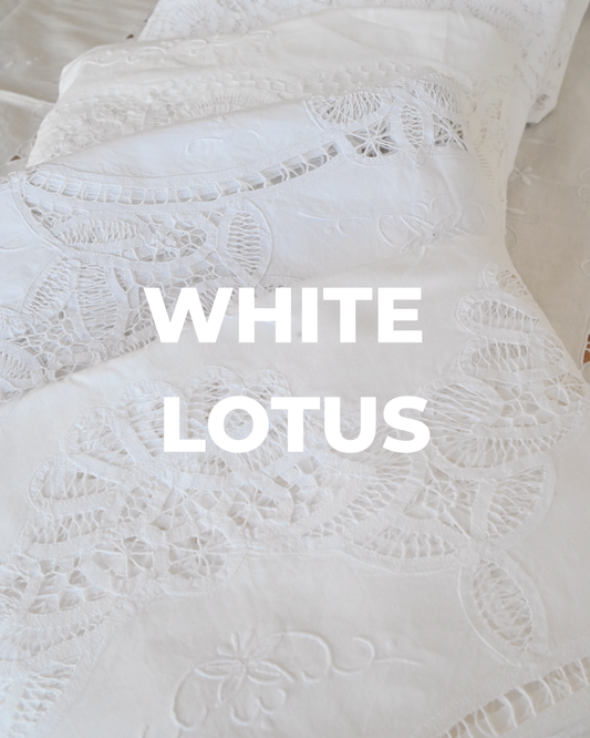 White Lotus Tablecloth Kit