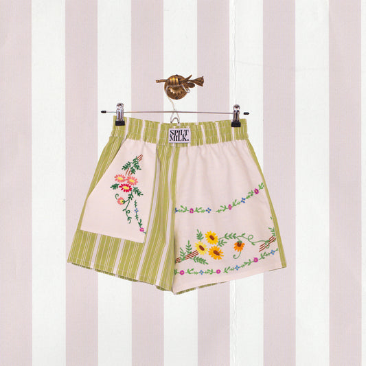 Moss shorts - S,M